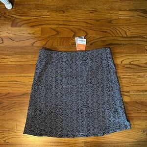 RipSkirt Hawaii- black Pearl batik, size large, new with tags, wrap,skirt